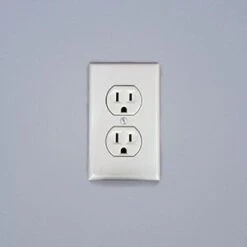 Qdos StayPut Double Outlet Plug - White (6 Pack) -Selected Baby Products Stores qdos stayput double outlet plug white 6 pack 8