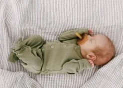 Little Unicorn Cotton Muslin Swaddle Single Grey Stripe -Selected Baby Products Stores ub0108 little unicorn cotton swaddle grey stripe ls 6d358072 dc49 4f6d b34d 95723f288166 1024x1024